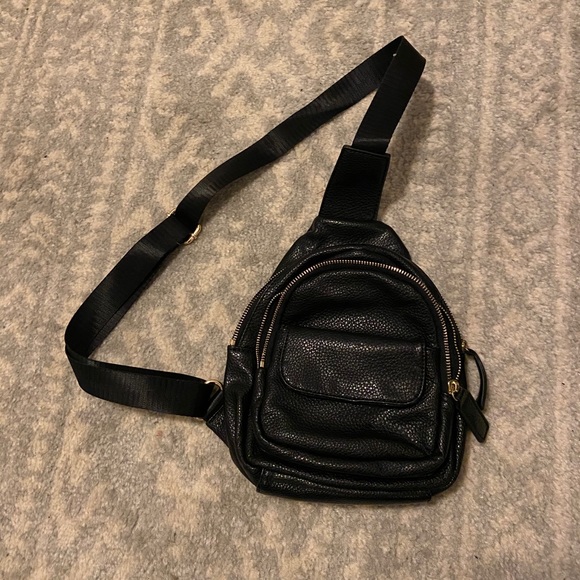 One shoulder backpack purse - Picture 1 of 4
